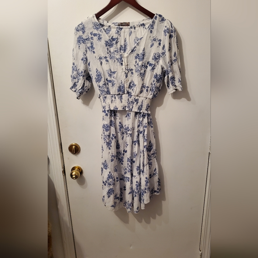 Women's Matching floral skirt and crop top size medium